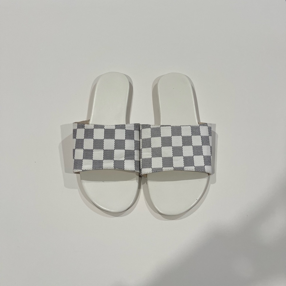 White/Gray Flip Flops